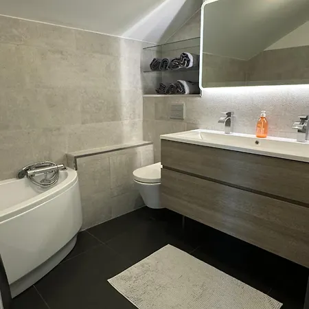 Апартаменты Duplex Vue Disneyland , 3 Chambres, 2 Parkings Монтеврен